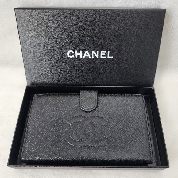 Auth Chanel Caviar Timeless Coco Mark Wallet - Picture 1 of 10